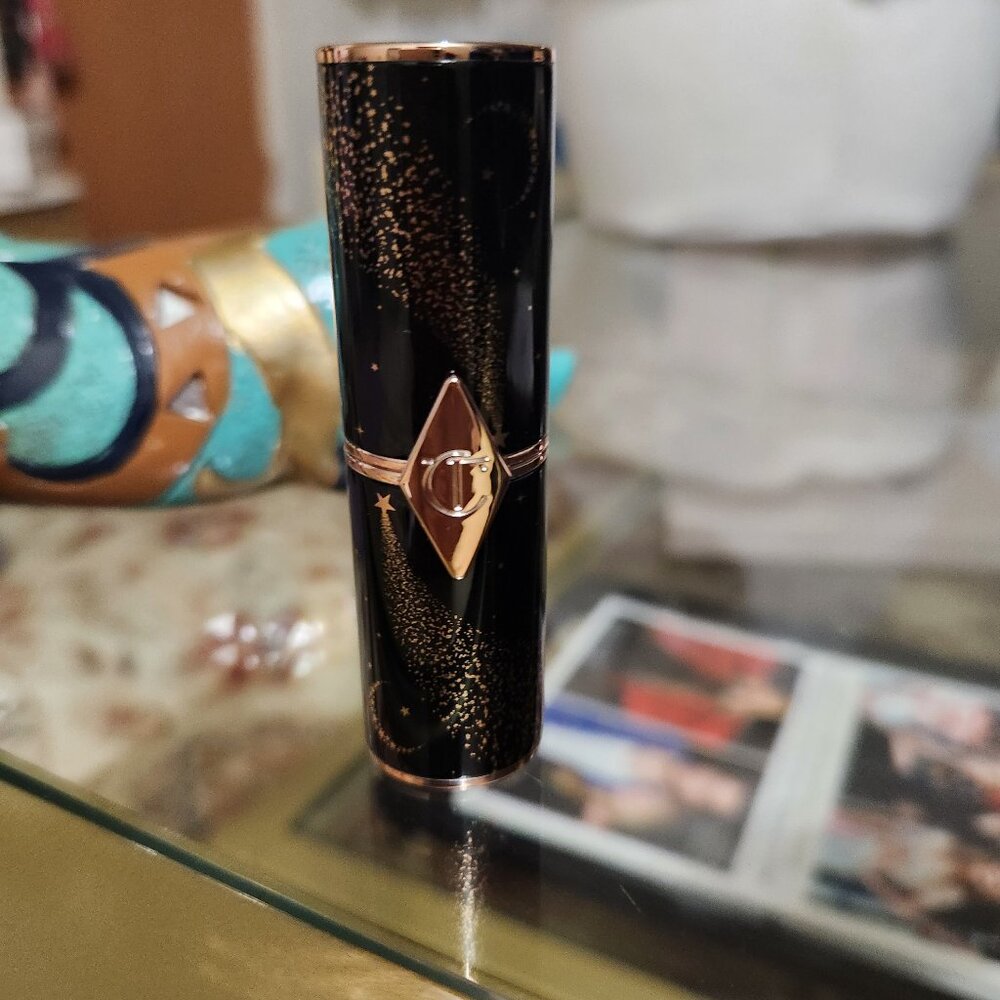 Charlotte Tilbury Hot Lips 2- JK Magic